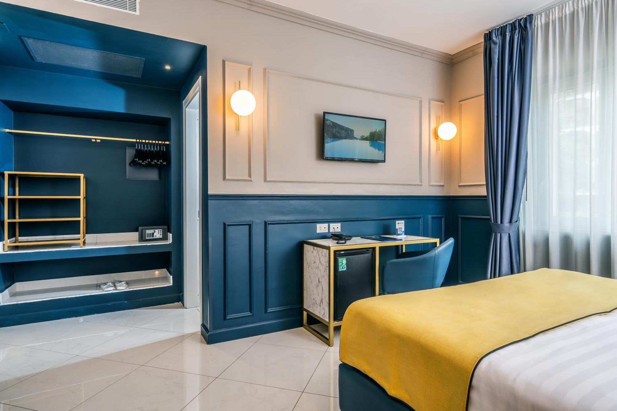 Hotel Mary Віко-Екуенсе Екстер'єр фото