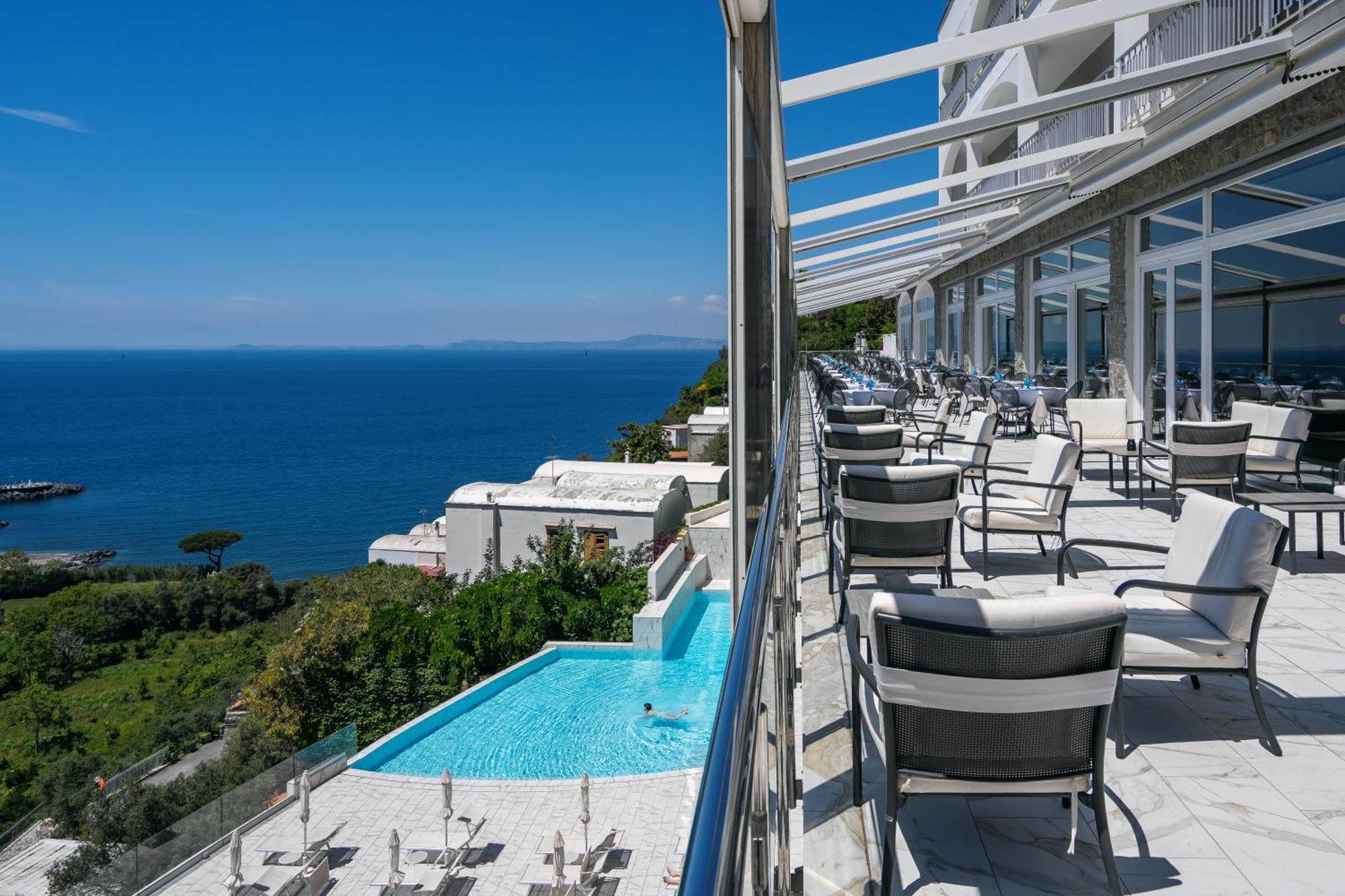 Hotel Mary Віко-Екуенсе Екстер'єр фото